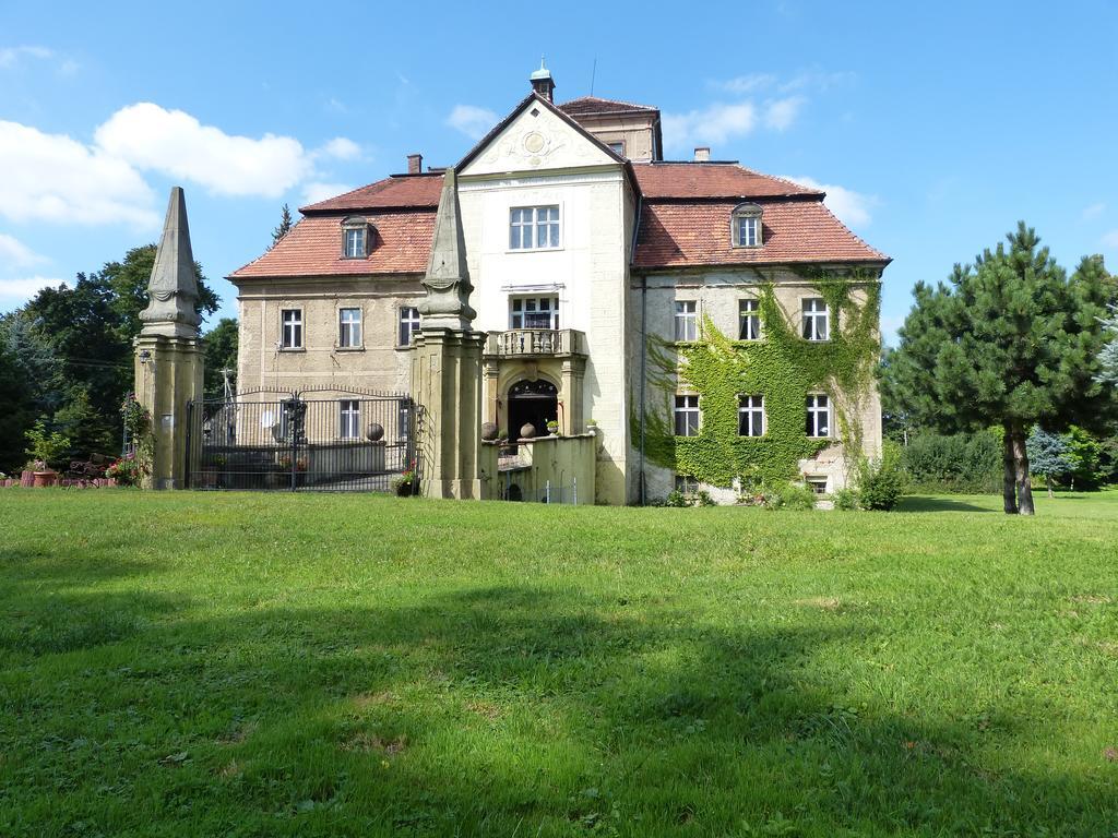 Palac Jastrowiec المظهر الخارجي الصورة